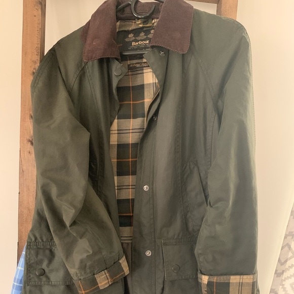 Women’s Barbour Beadnell Jacket - Picture 2 of 5